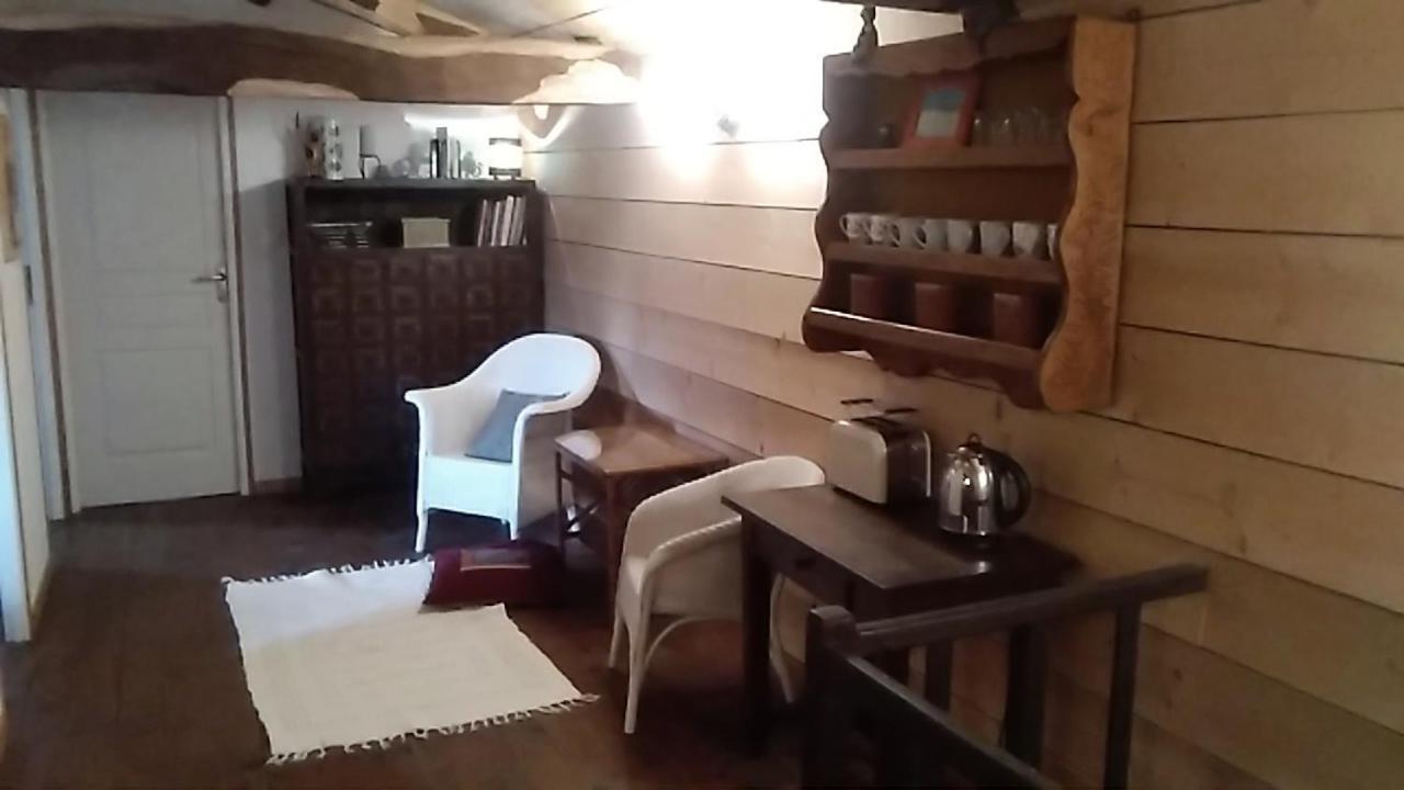 Les Tournesols Bed and Breakfast La Bernardiere Buitenkant foto