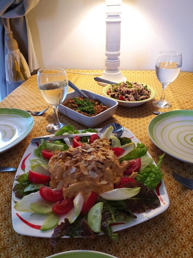 Les Tournesols Bed and Breakfast La Bernardiere Buitenkant foto